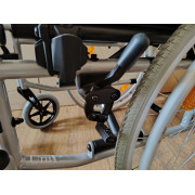 Кресло-коляска инвалидная складная Breezy Unix2 LY-250 (250-06740)